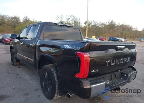2023 Toyota Tundra 1794 Edition z USA, uszkodzony, nr VIN 5TFMA5DB3PX067281